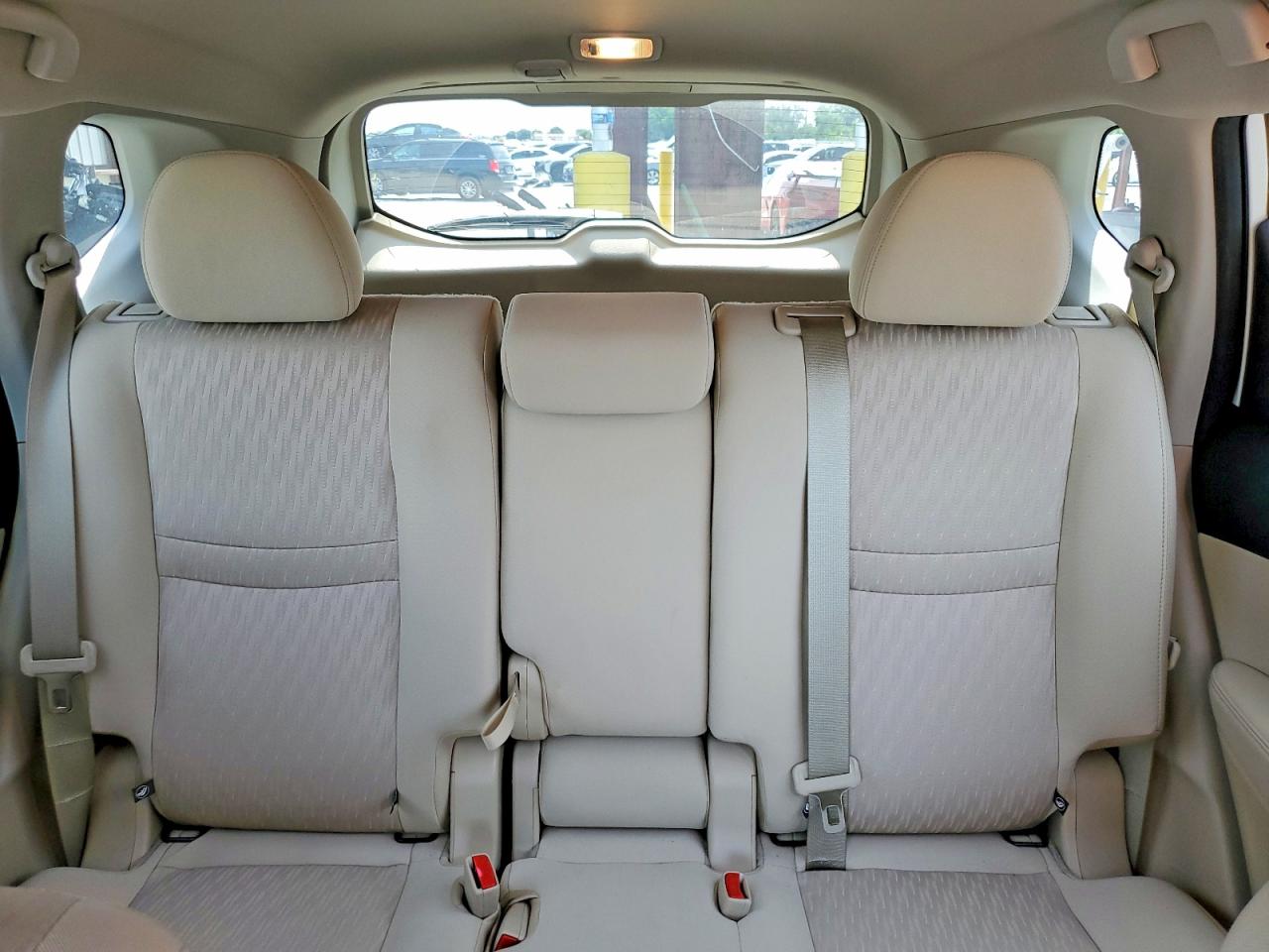 2019 NISSAN ROGUE SV photo 19