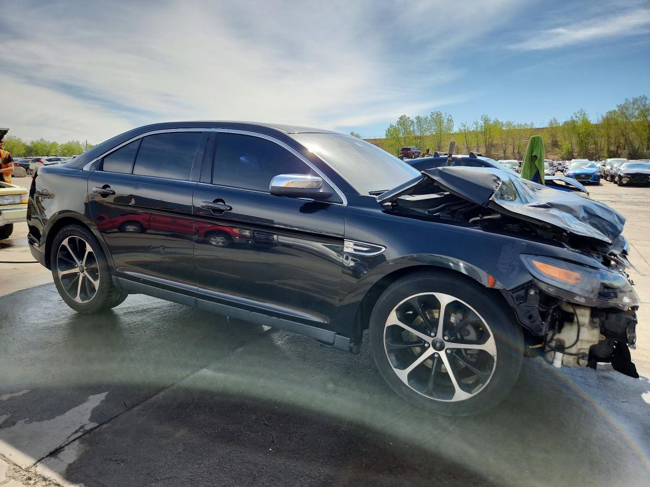 2010 FORD TAURUS LIMITED photo 10