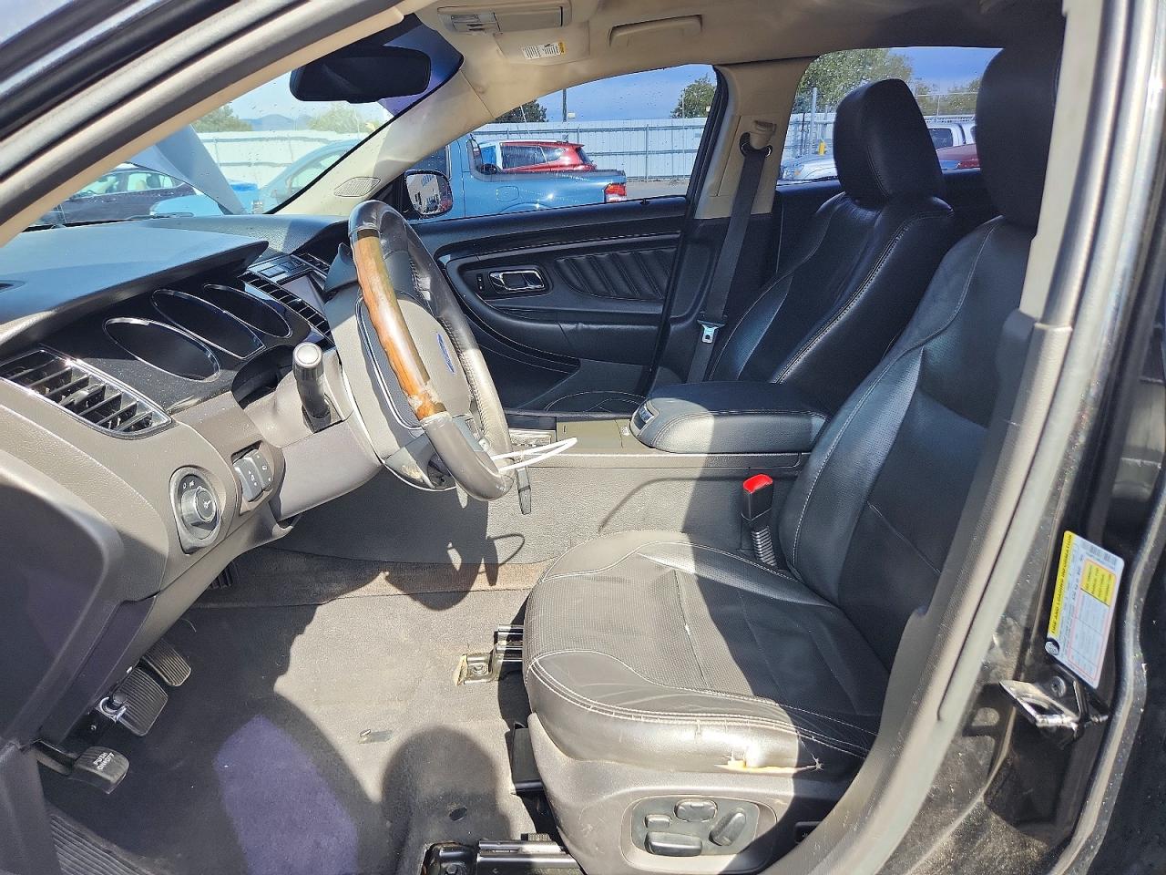 2010 FORD TAURUS LIMITED photo 19