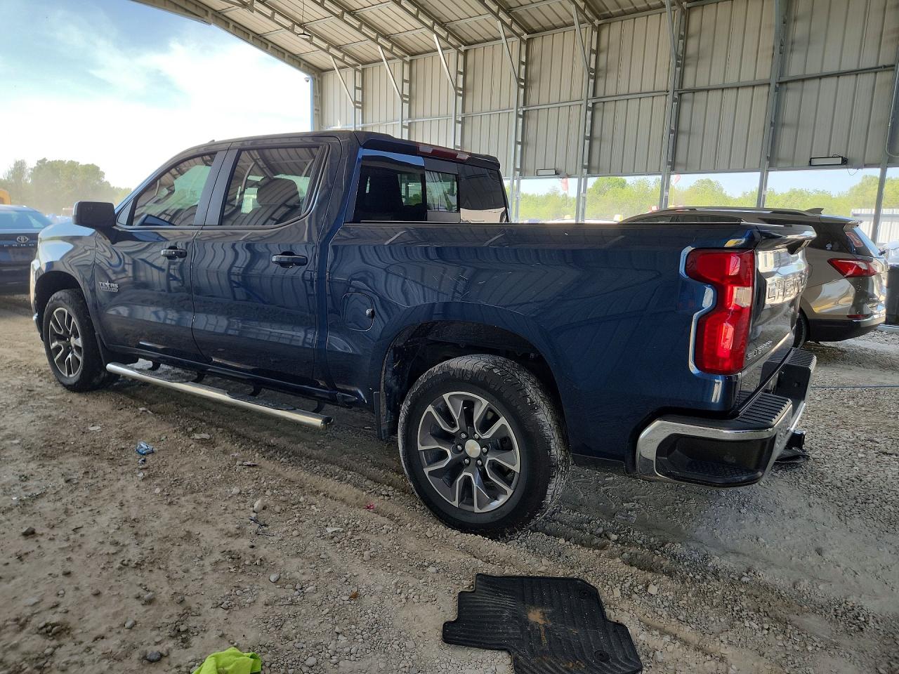 2021 CHEVROLET SILVERADO K1500 LT photo 3