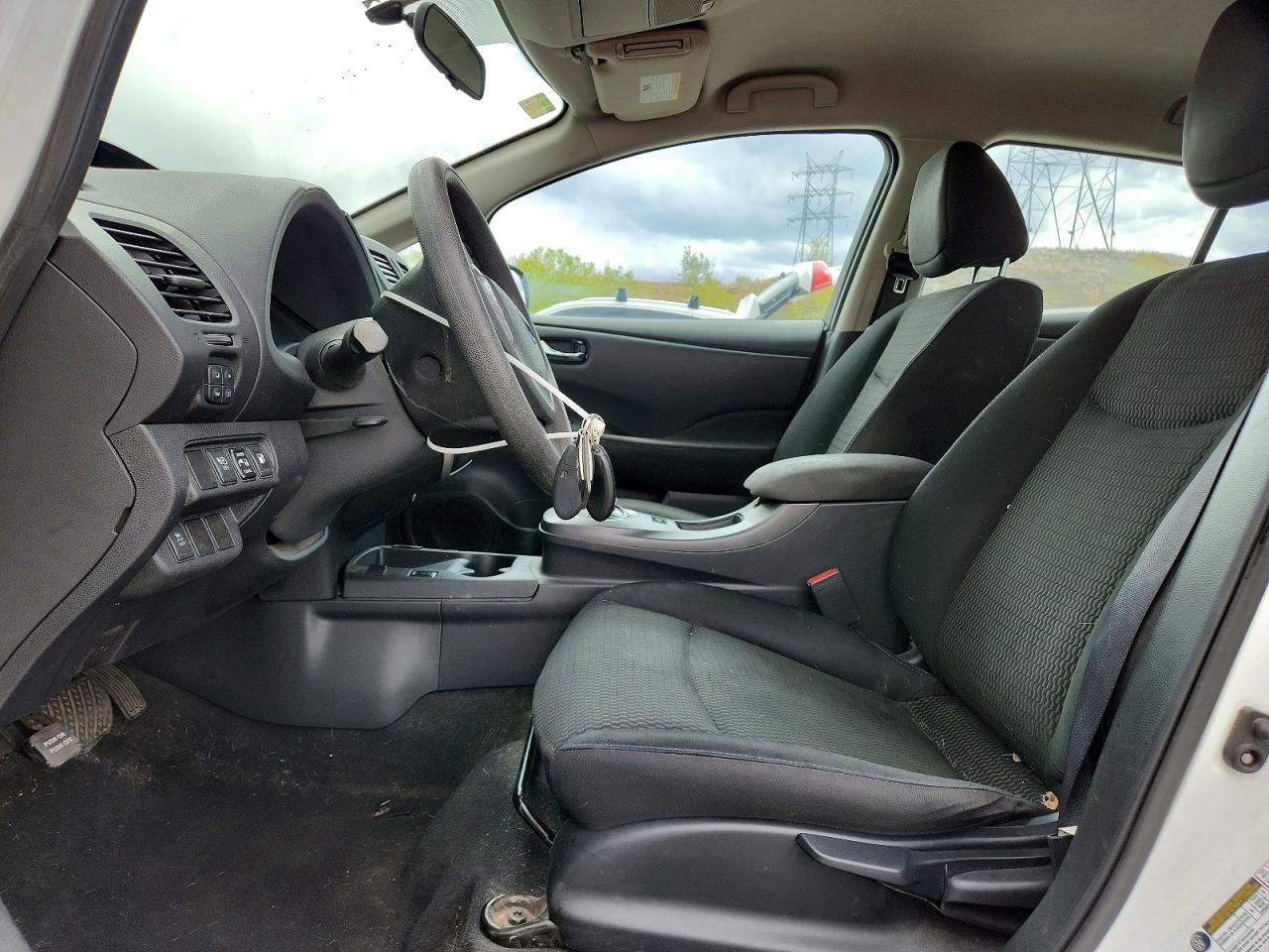 2017 NISSAN LEAF S photo 19