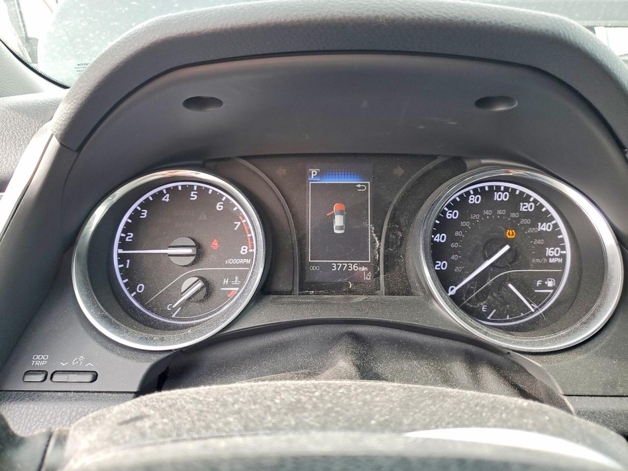 2019 TOYOTA CAMRY LE photo 9