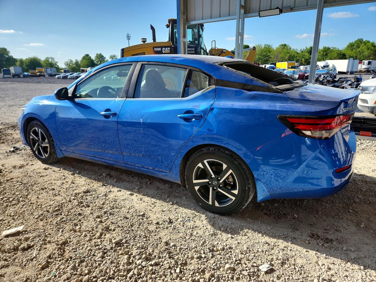 2024 NISSAN SENTRA SV photo 3