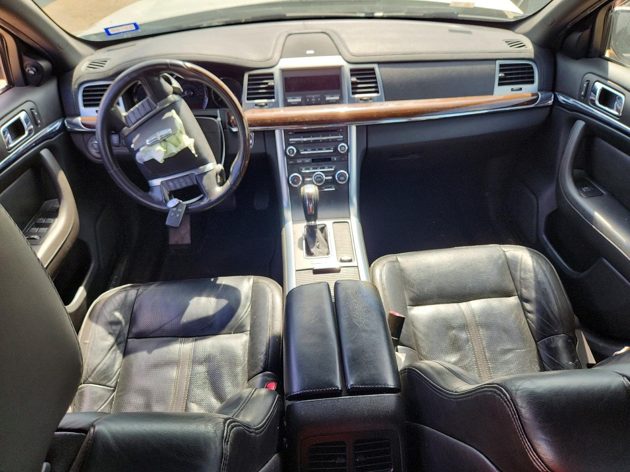 2010 LINCOLN MKS photo 15