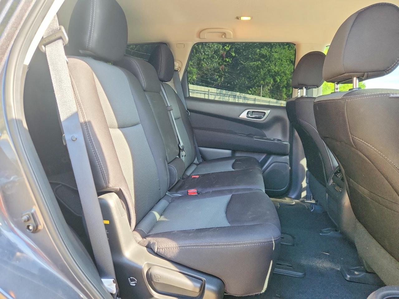 2017 NISSAN PATHFINDER S photo 11