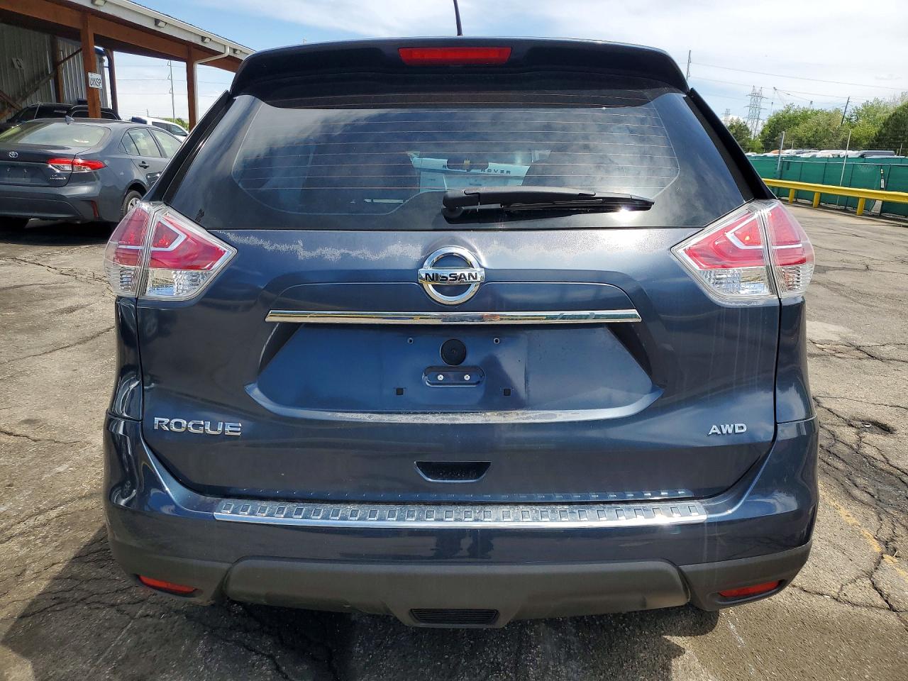2016 NISSAN ROGUE S photo 11