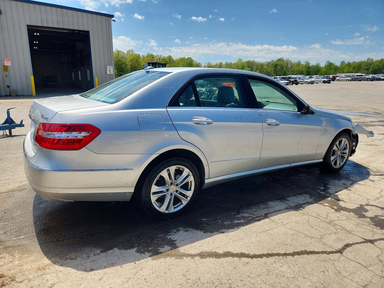 2011 MERCEDES-BENZ E 350 4MATIC photo 3