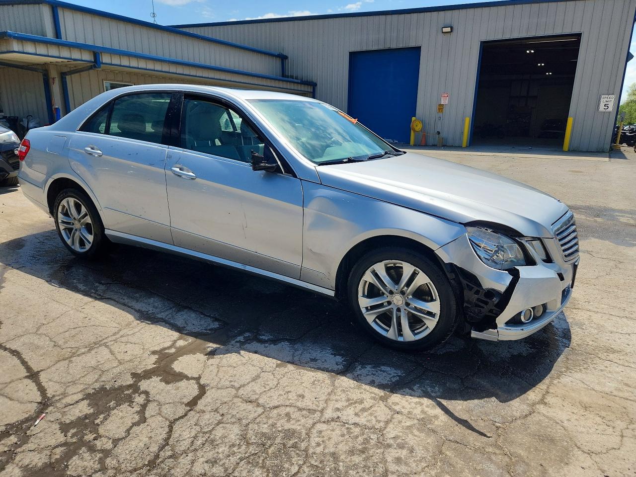 2011 MERCEDES-BENZ E 350 4MATIC photo 4