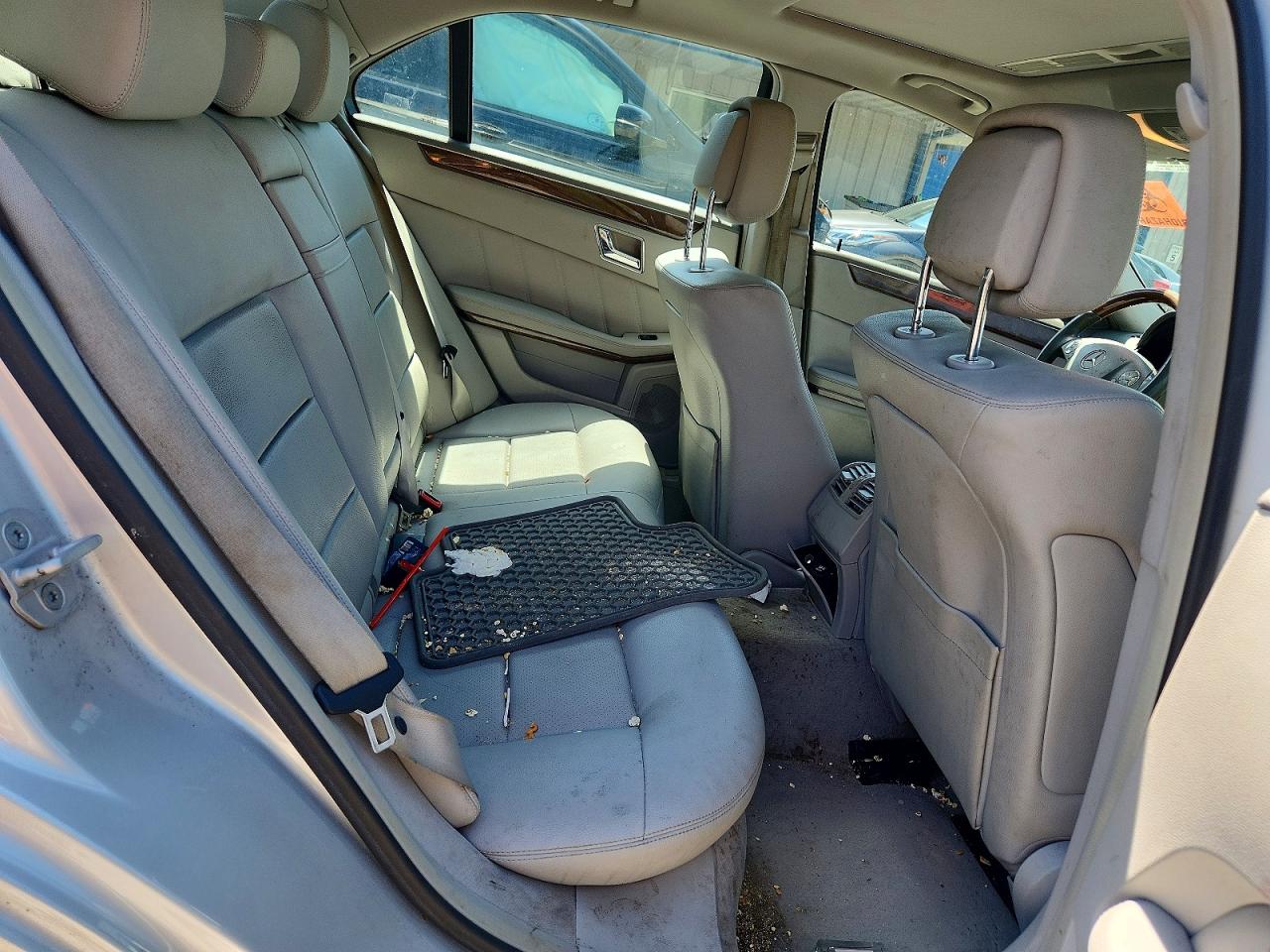 2011 MERCEDES-BENZ E 350 4MATIC photo 10