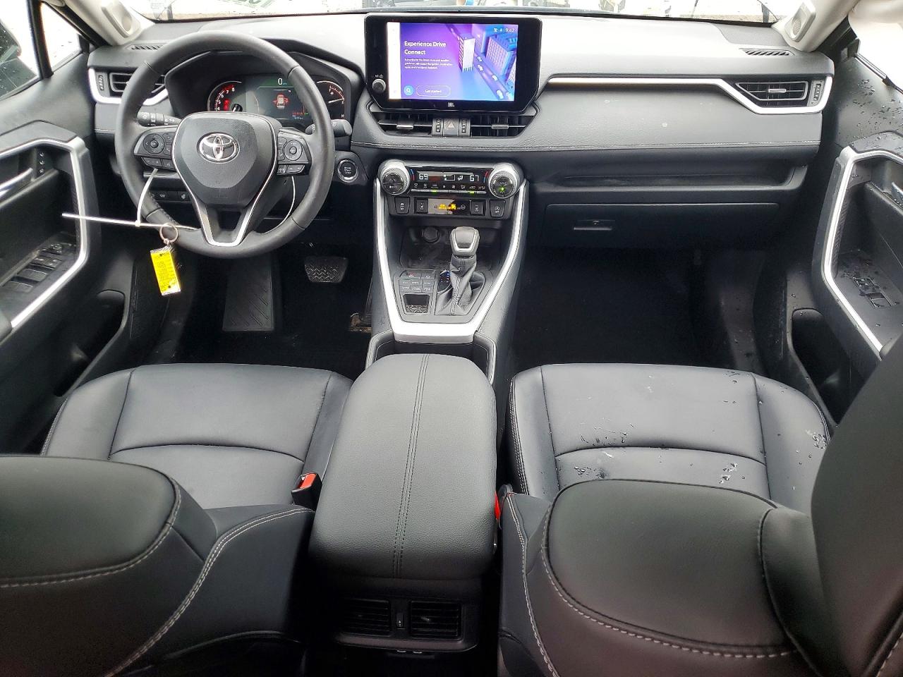 2024 TOYOTA RAV4 XLE PREMIUM photo 8