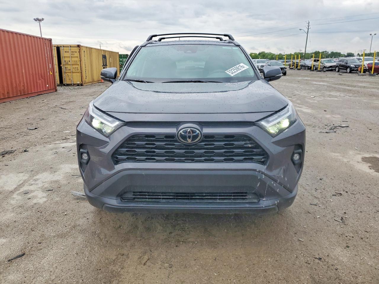 2024 TOYOTA RAV4 XLE PREMIUM photo 5