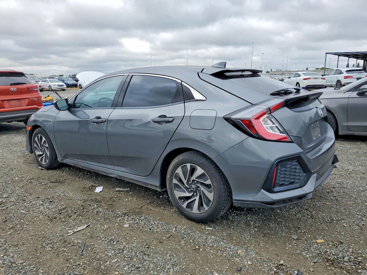 2017 HONDA CIVIC LX photo 3