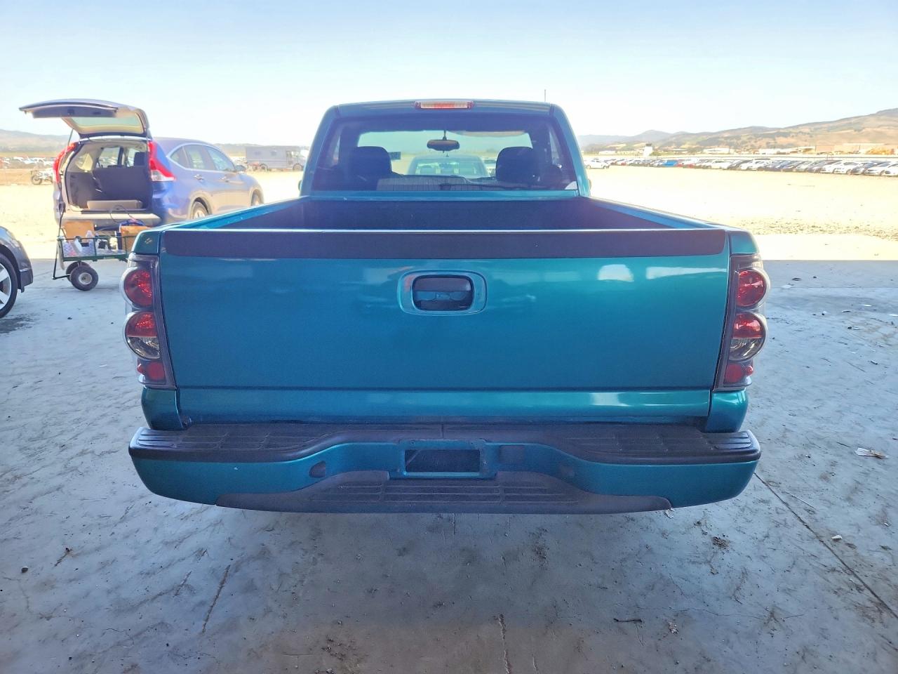 2007 CHEVROLET SILVERADO C1500 CLASSIC photo 11