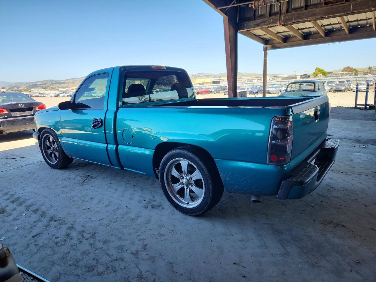 2007 CHEVROLET SILVERADO C1500 CLASSIC photo 3