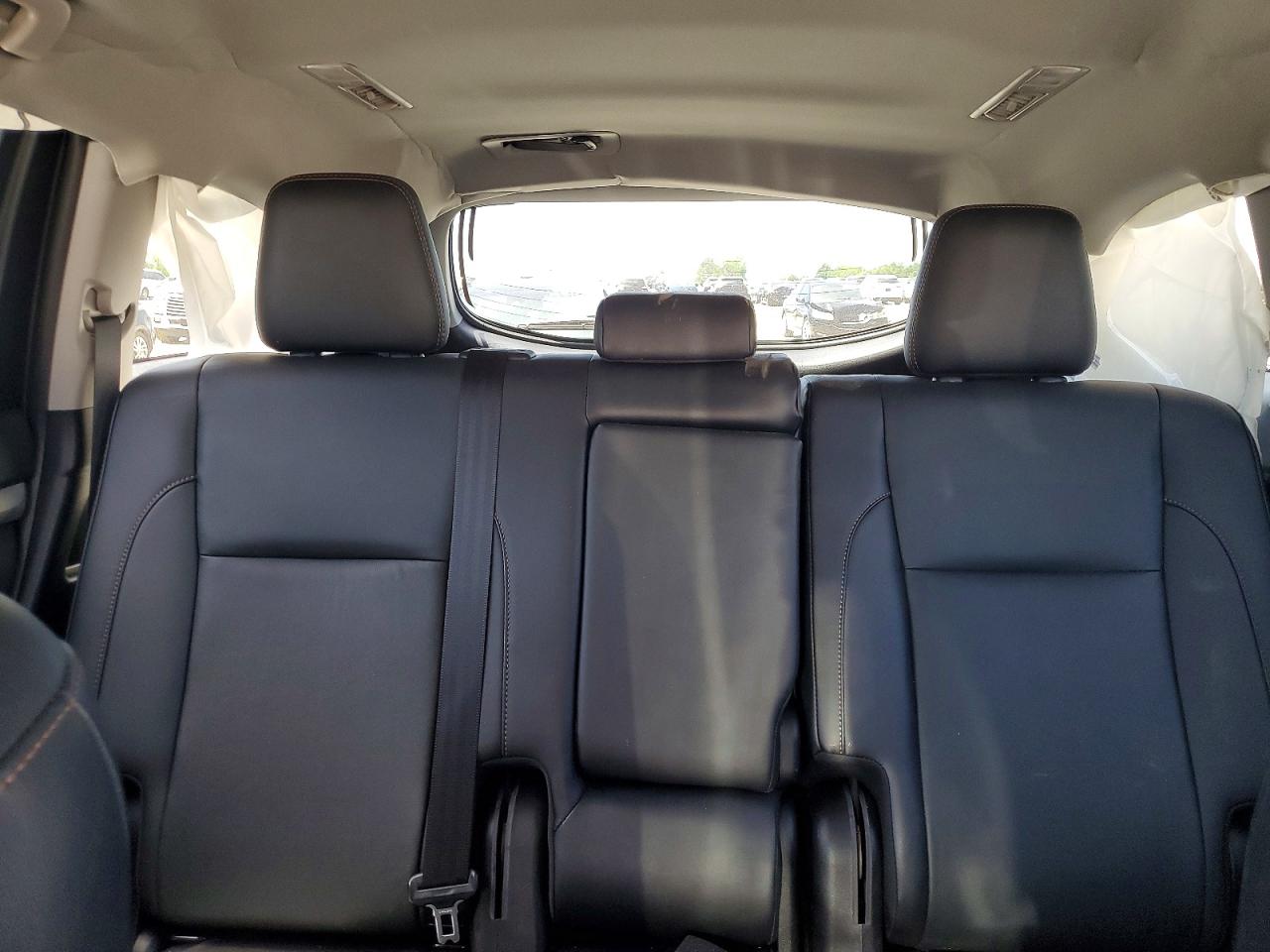 2019 TOYOTA HIGHLANDER SE photo 28