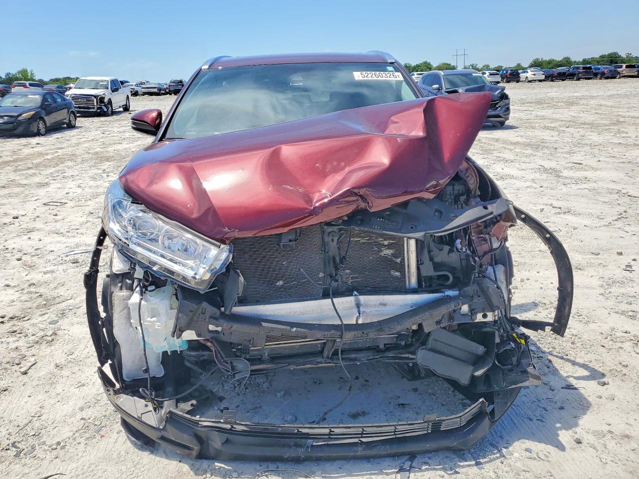 2019 TOYOTA HIGHLANDER SE photo 13