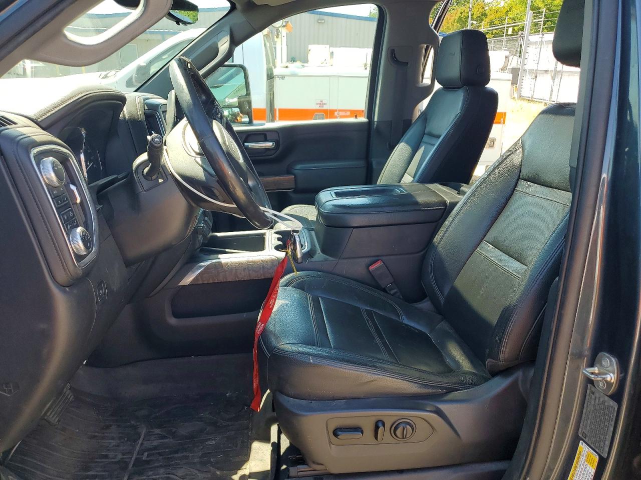 2020 GMC SIERRA K2500 DENALI photo 13
