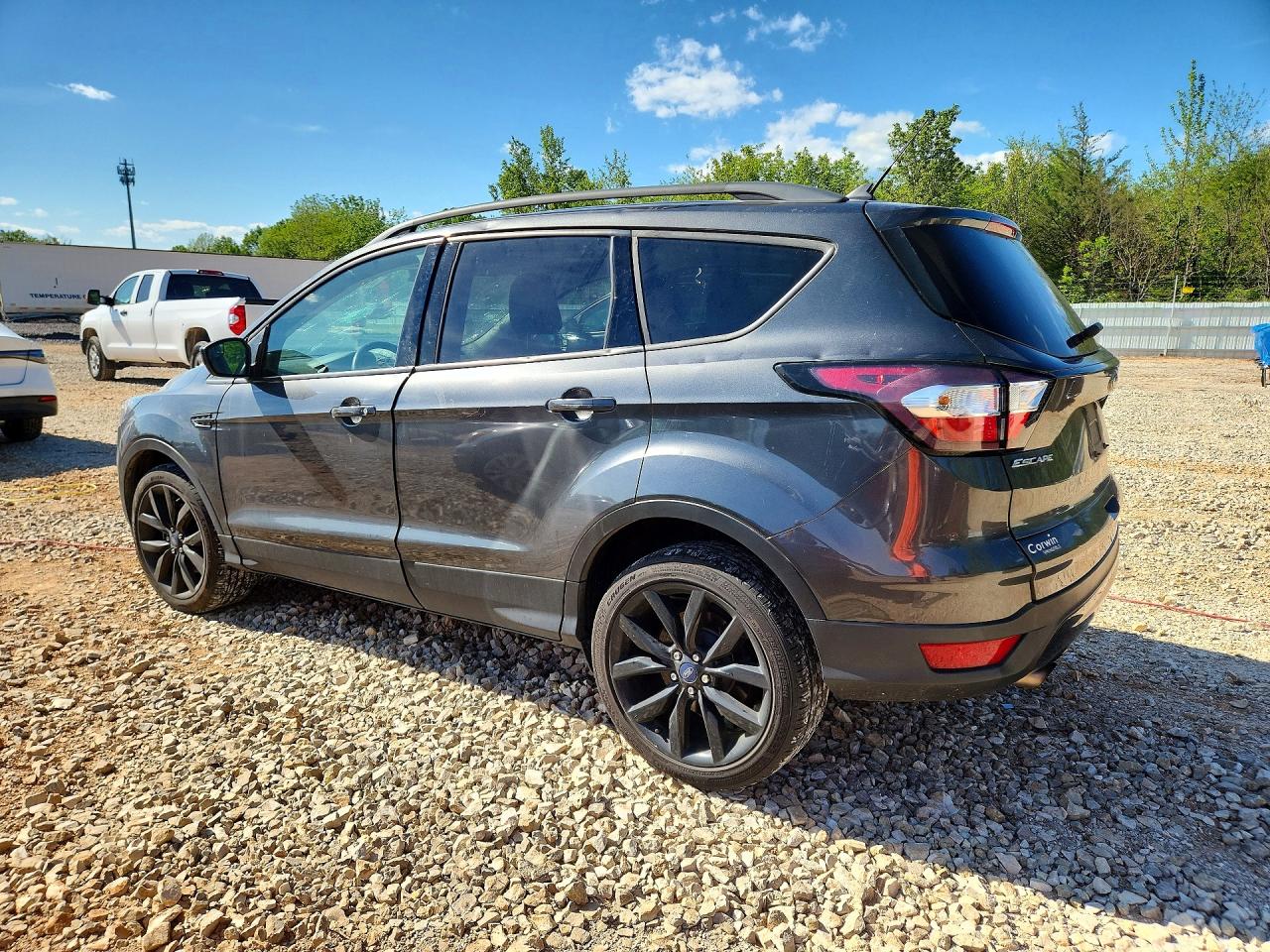 2018 FORD ESCAPE SE photo 4