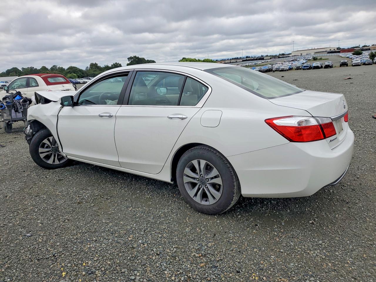 2014 HONDA ACCORD LX photo 4