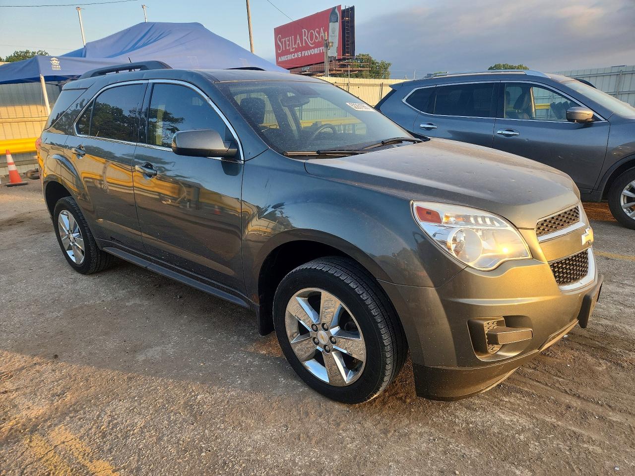 2013 CHEVROLET EQUINOX LT photo 4
