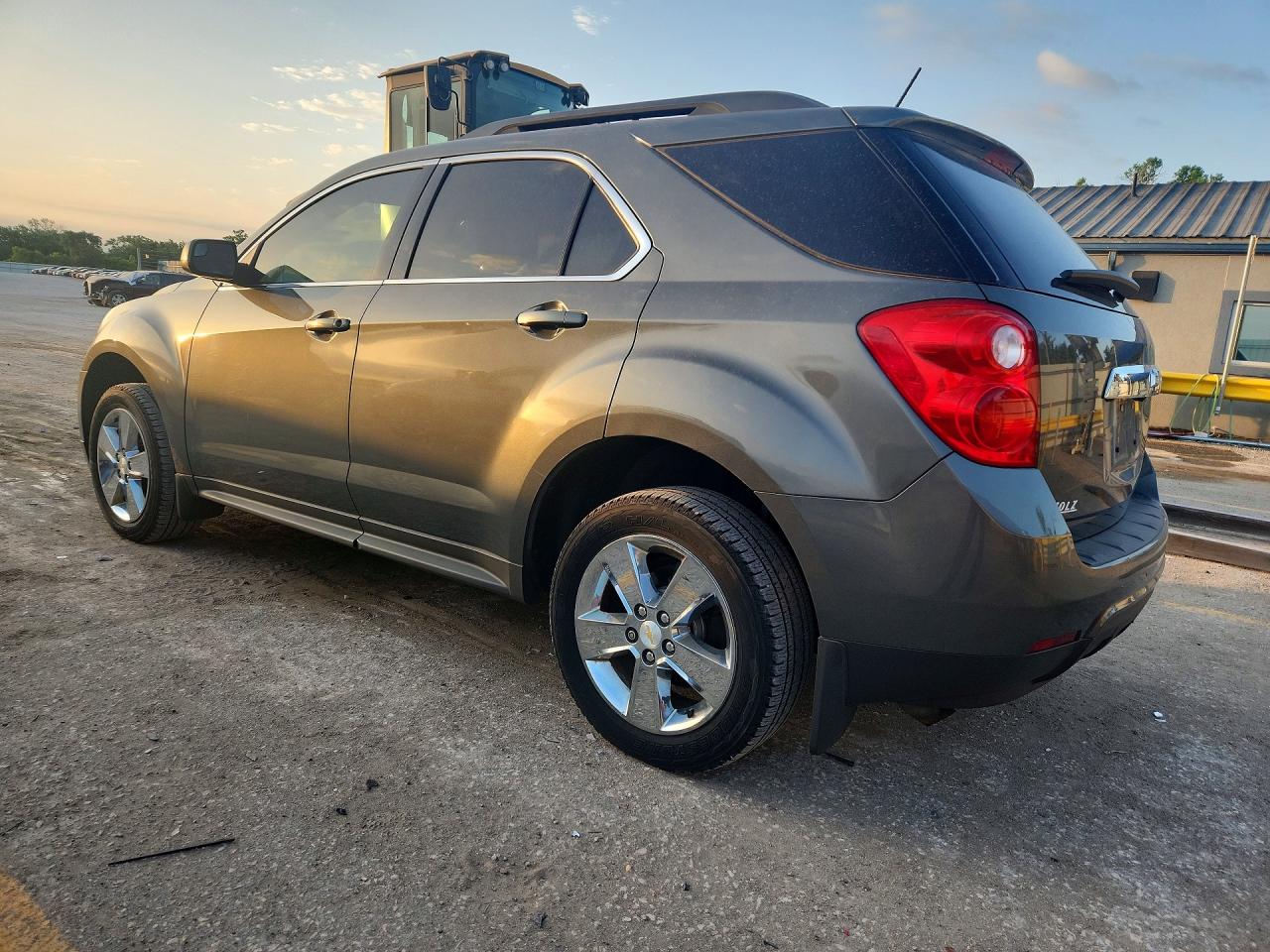 2013 CHEVROLET EQUINOX LT photo 2