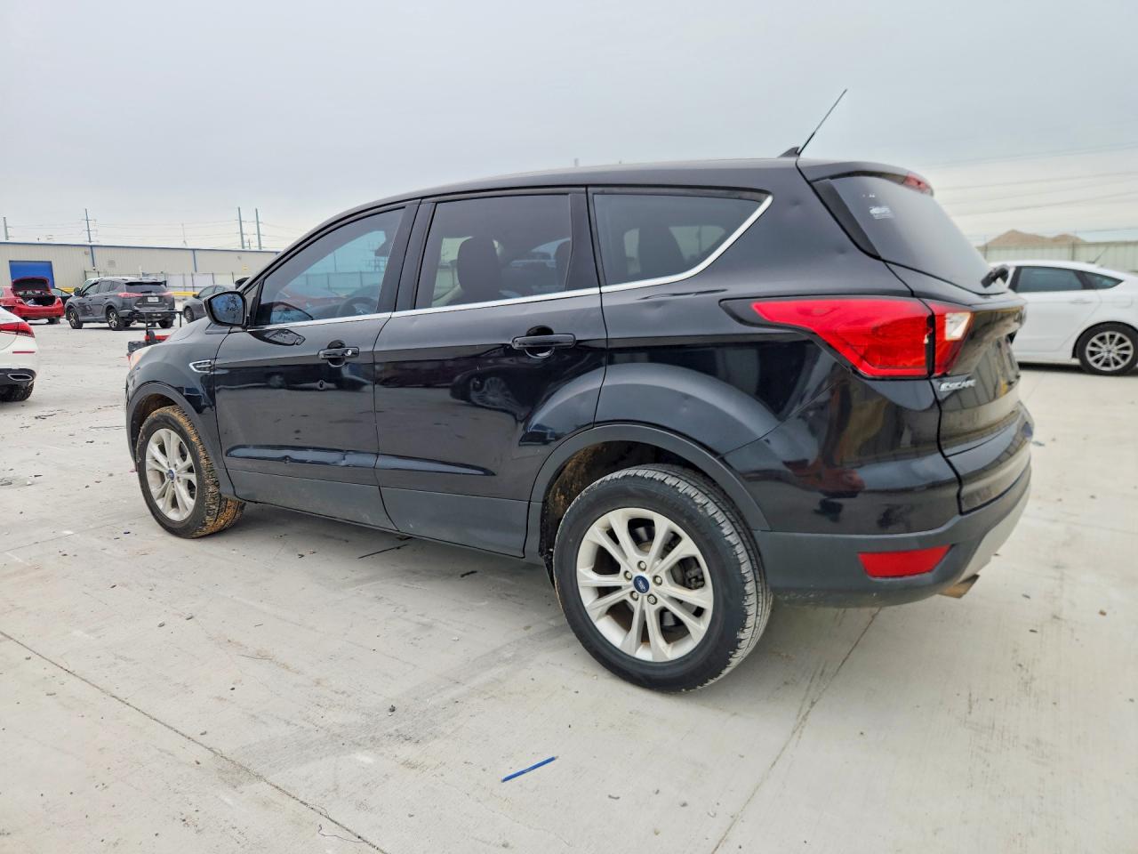 2019 FORD ESCAPE SE photo 3