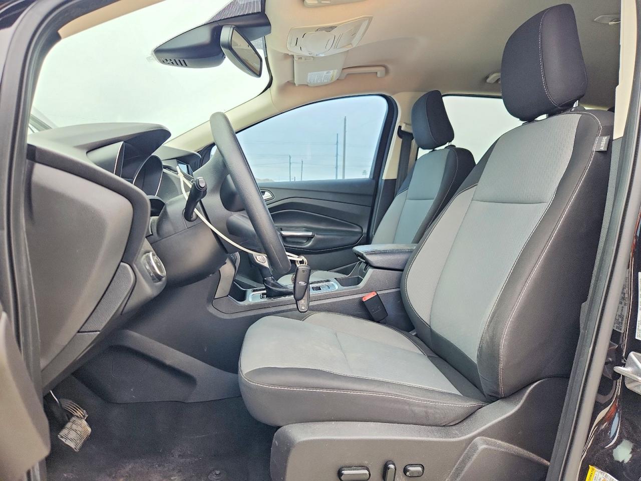 2019 FORD ESCAPE SE photo 13