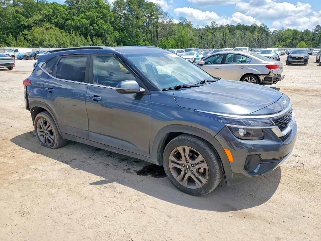2023 KIA SELTOS S photo 7