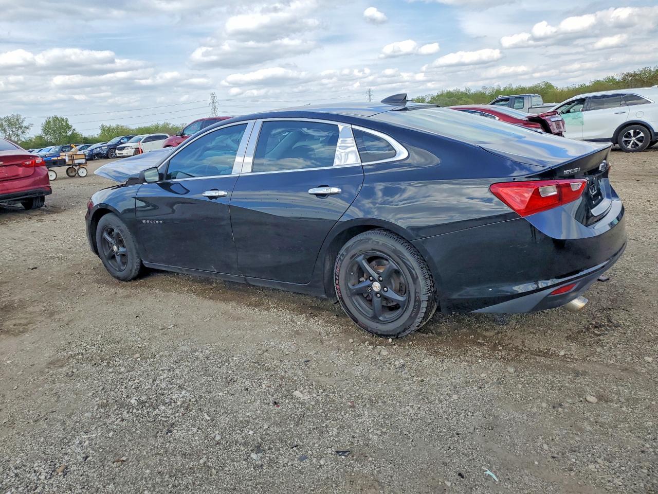 2017 CHEVROLET MALIBU LS photo 3