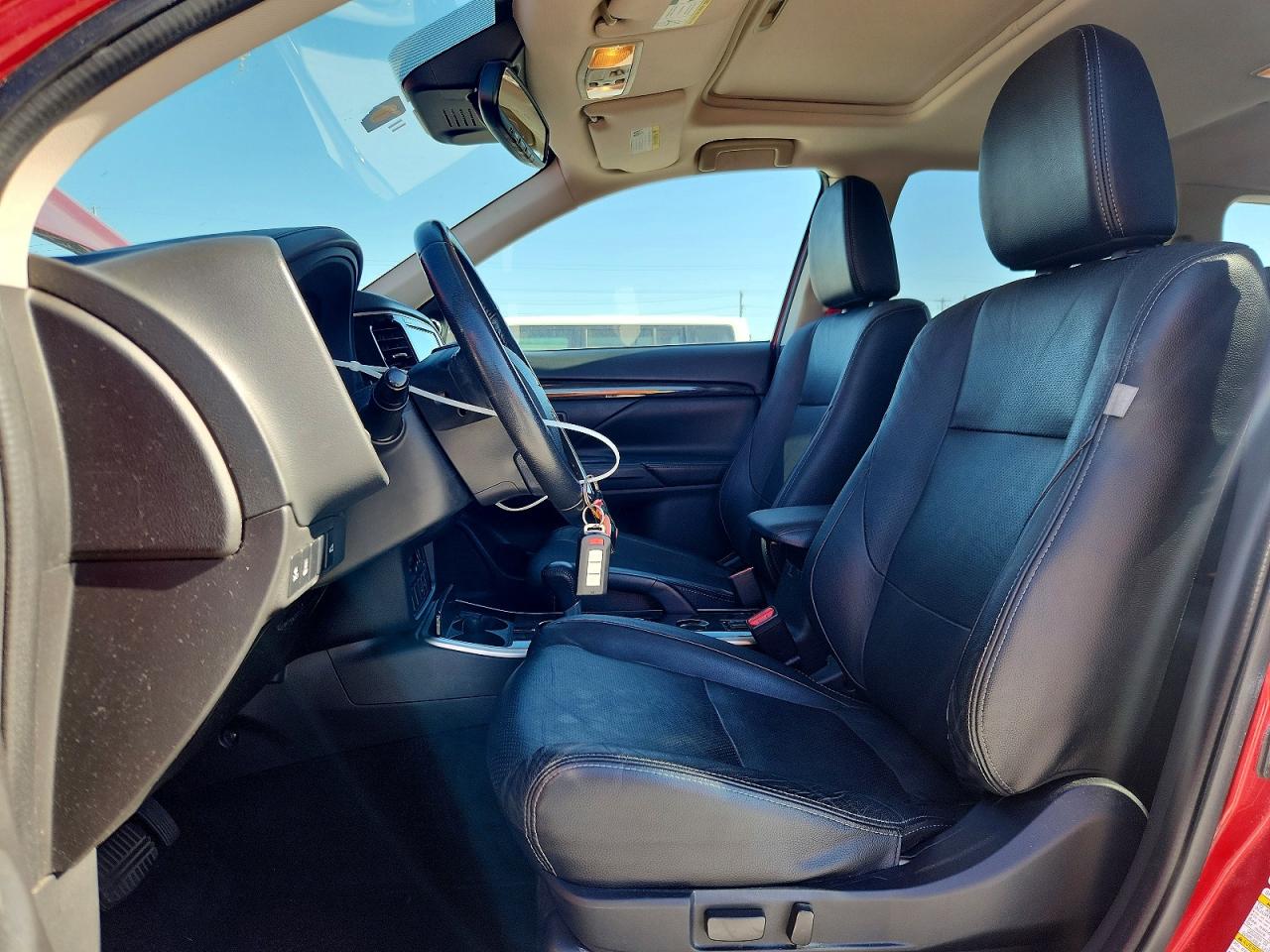 2017 MITSUBISHI OUTLANDER SE photo 13