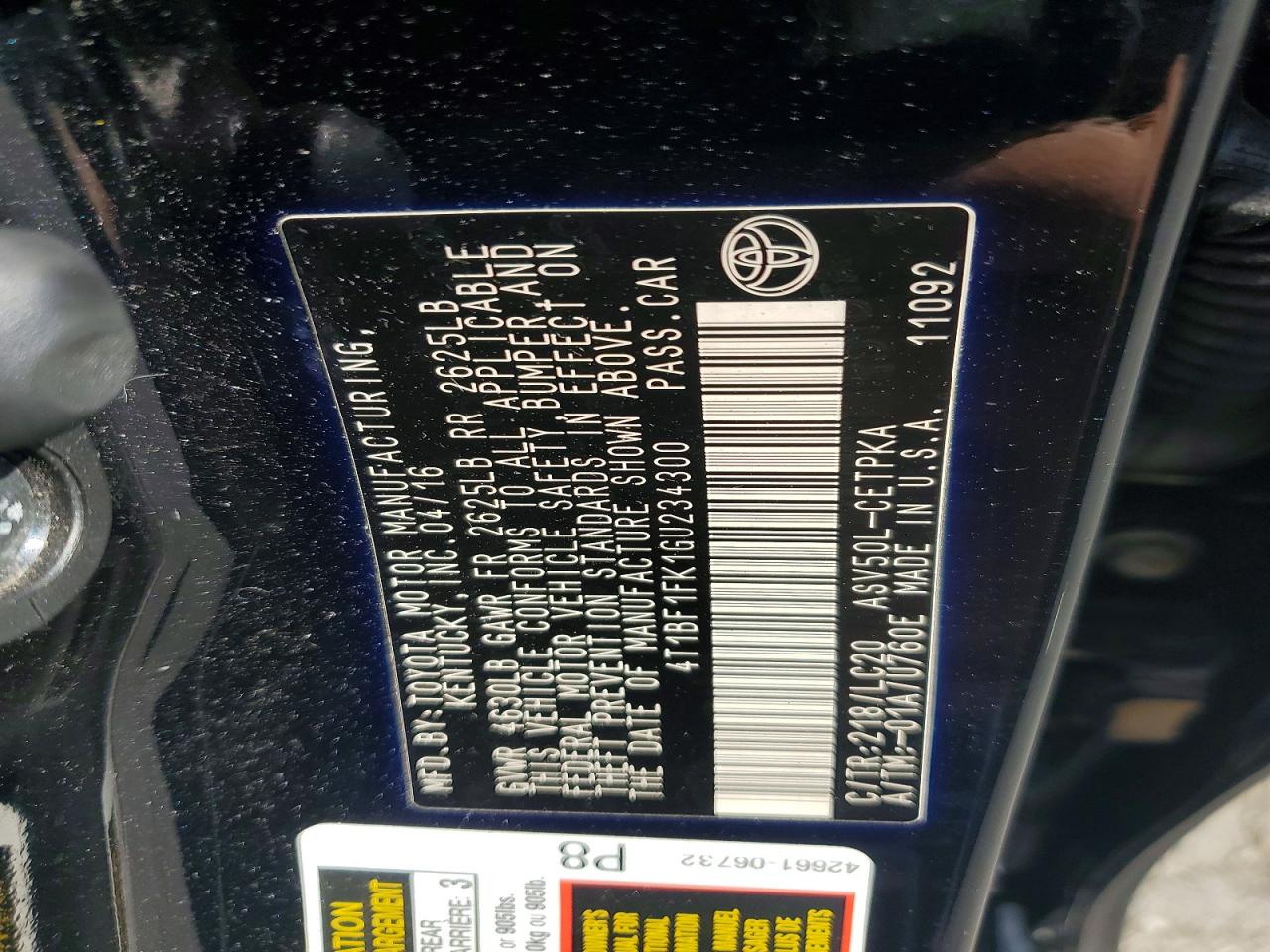 2016 TOYOTA CAMRY XSE photo 23