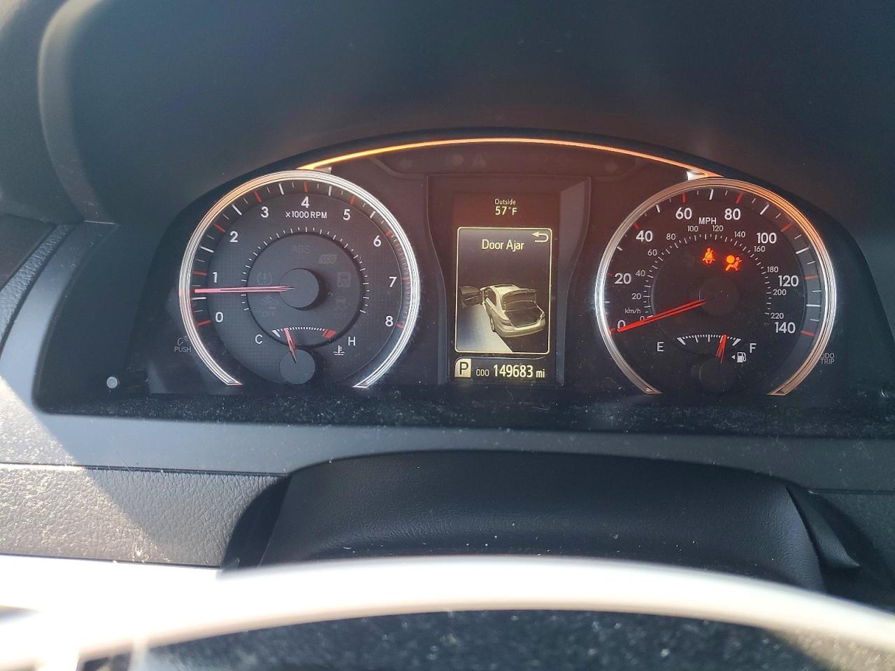 2016 TOYOTA CAMRY XSE photo 17
