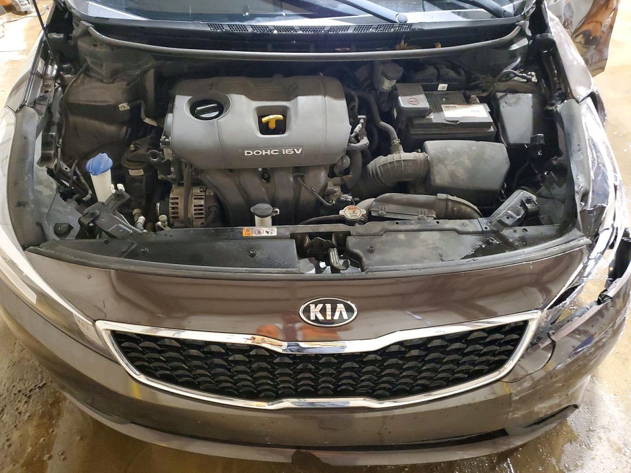 2017 KIA FORTE LX photo 21