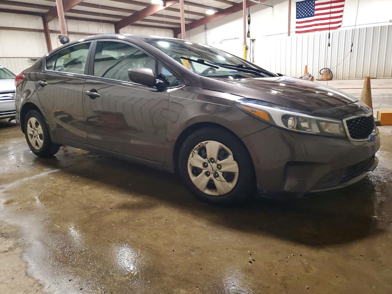 2017 KIA FORTE LX photo 7