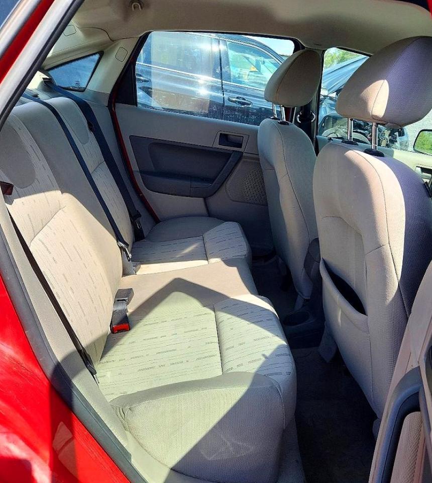 2008 FORD FOCUS SE photo 19