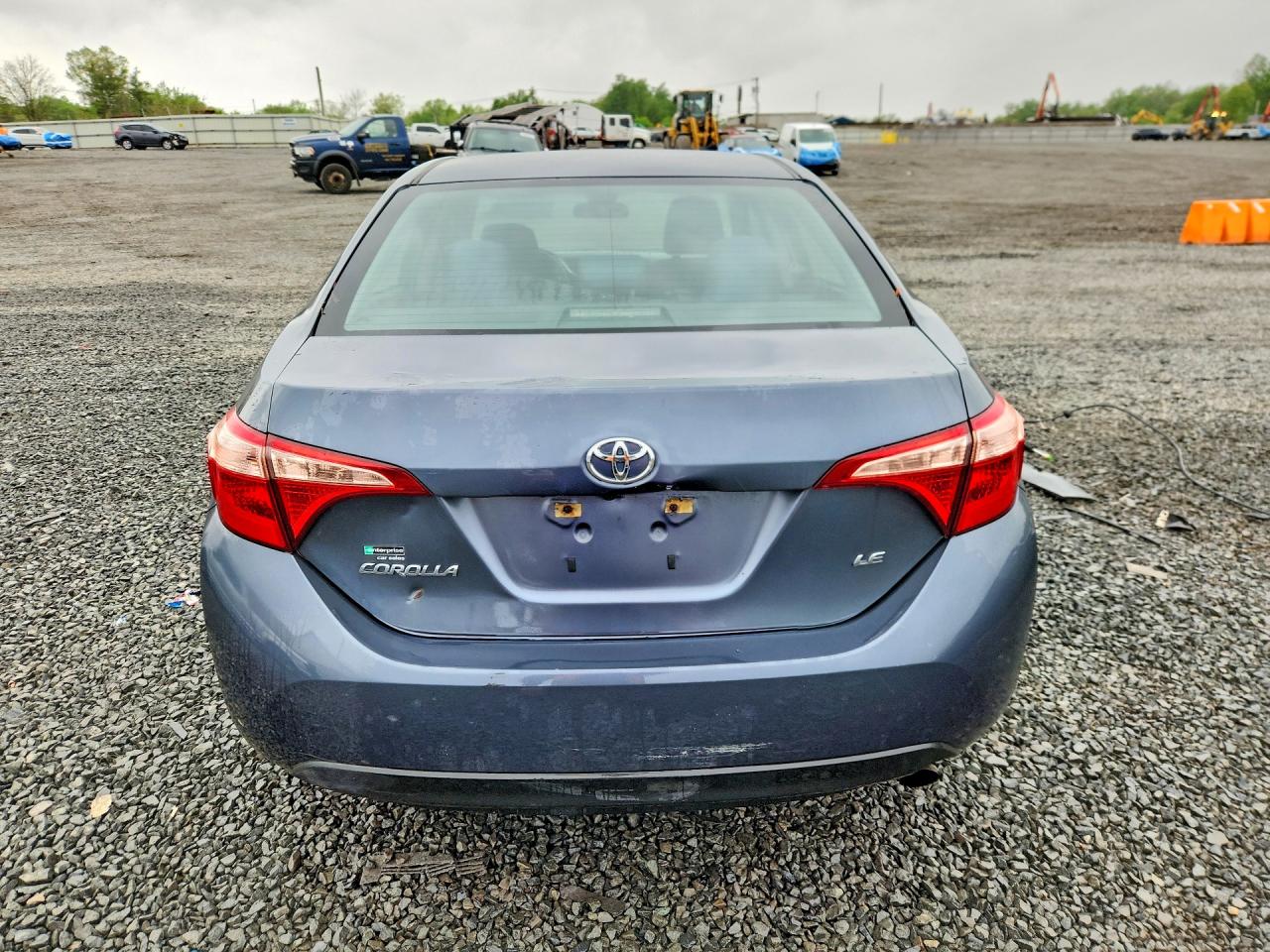 2018 TOYOTA COROLLA LE photo 16