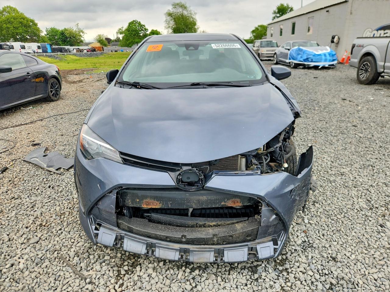 2018 TOYOTA COROLLA LE photo 13