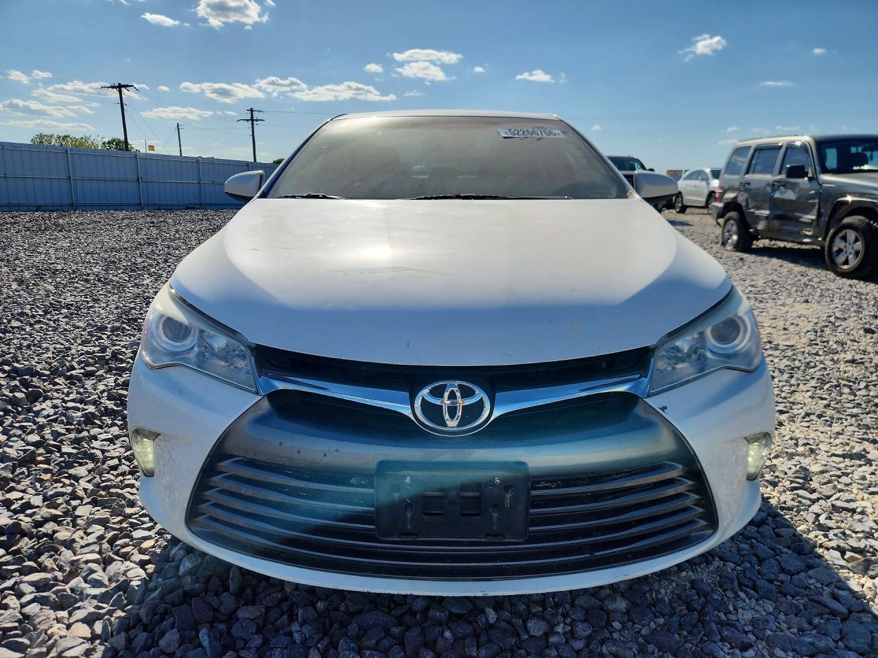 2017 TOYOTA CAMRY XLE photo 13
