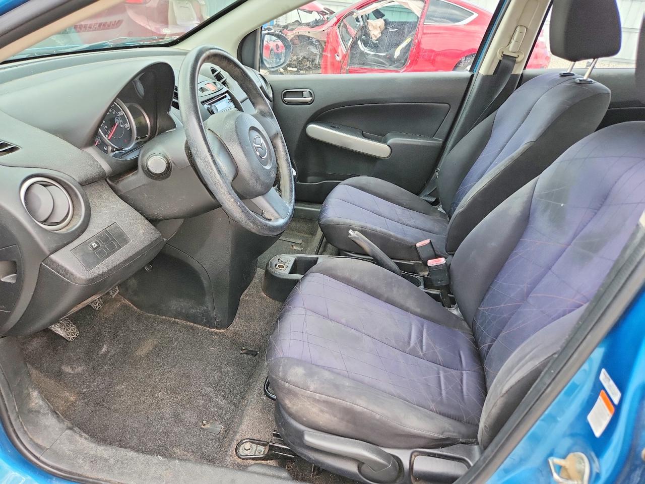2011 MAZDA MAZDA2 photo 7