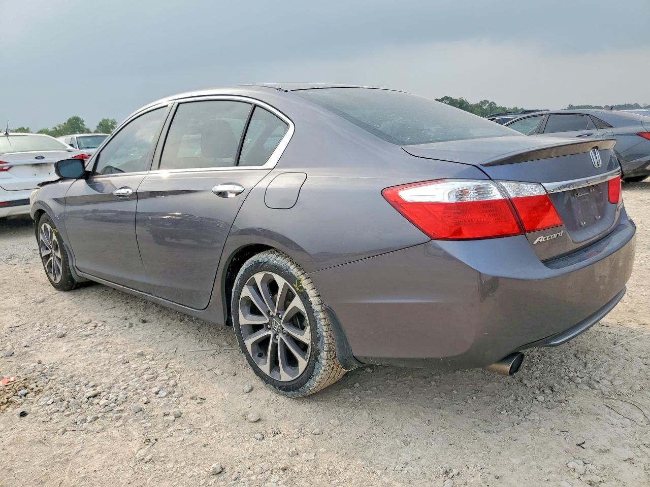 2015 HONDA ACCORD SPORT photo 3