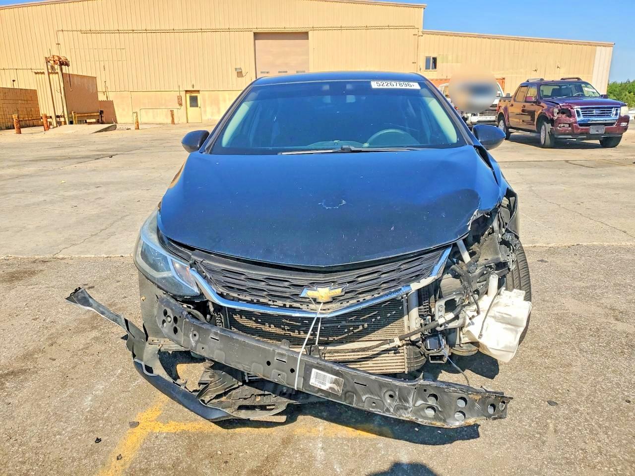 2017 CHEVROLET CRUZE LT photo 13