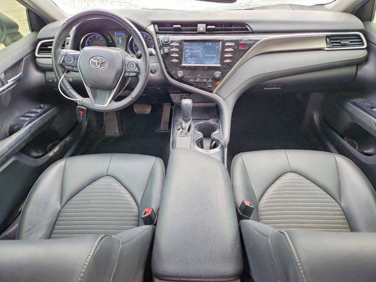 2018 TOYOTA CAMRY SE photo 15