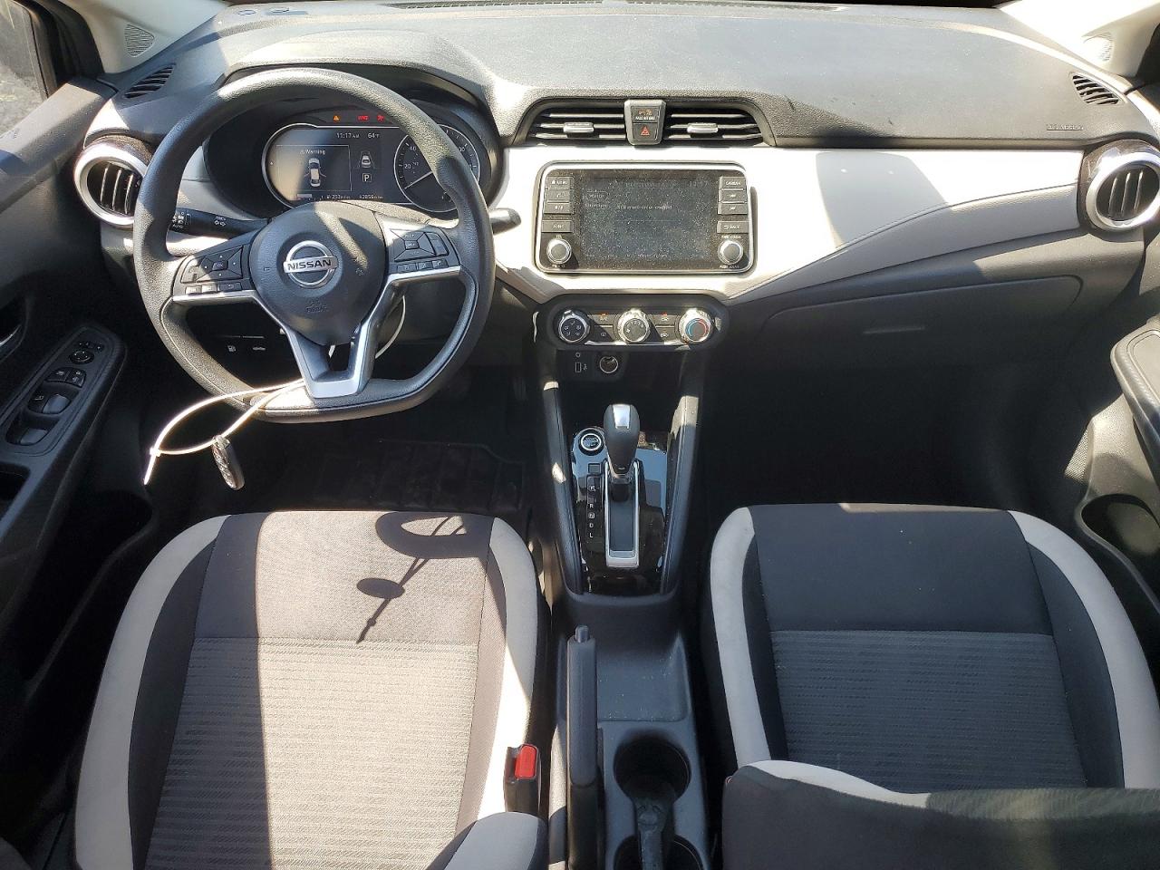 2021 NISSAN VERSA SV photo 15