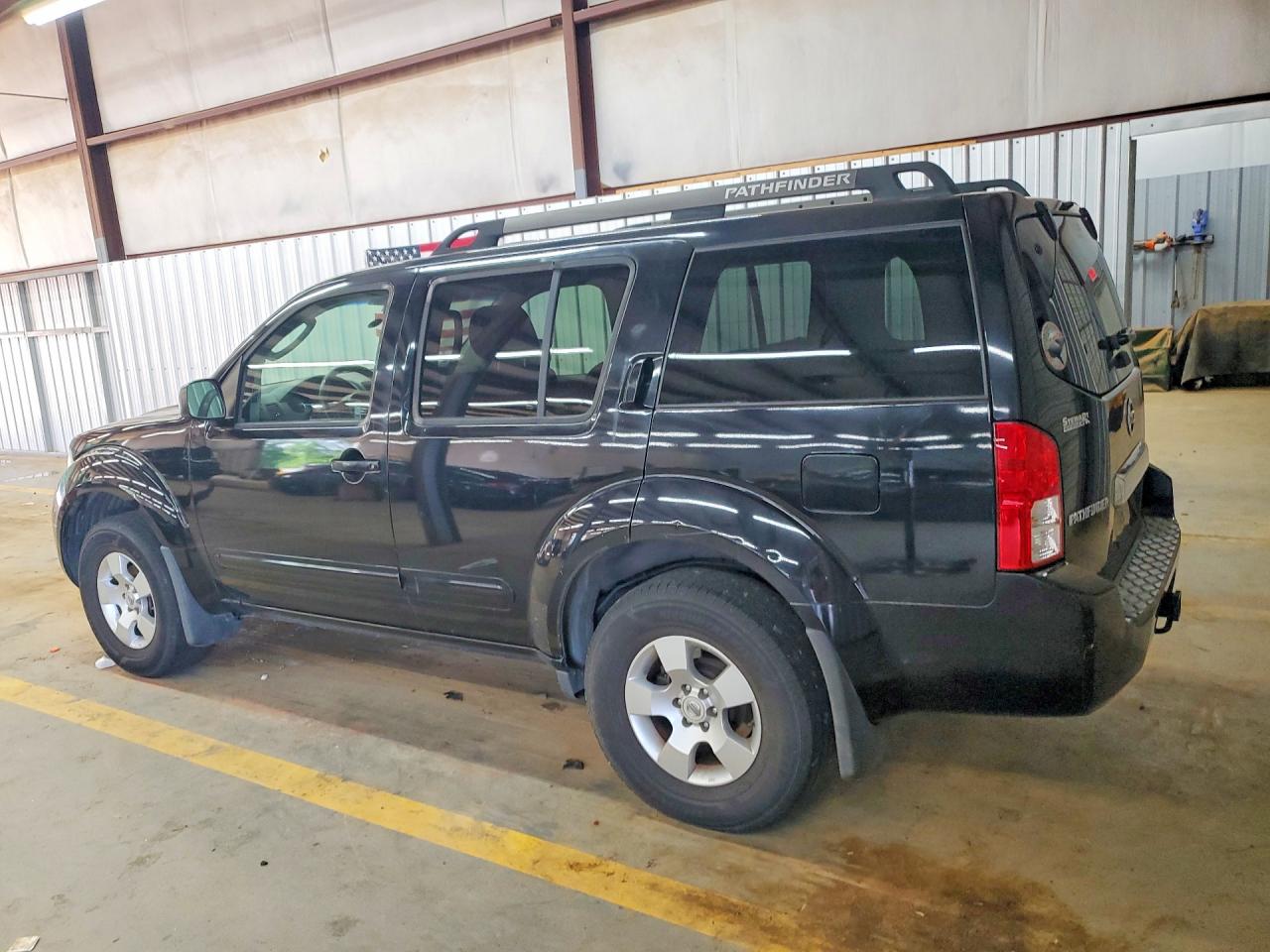2006 NISSAN PATHFINDER S photo 3