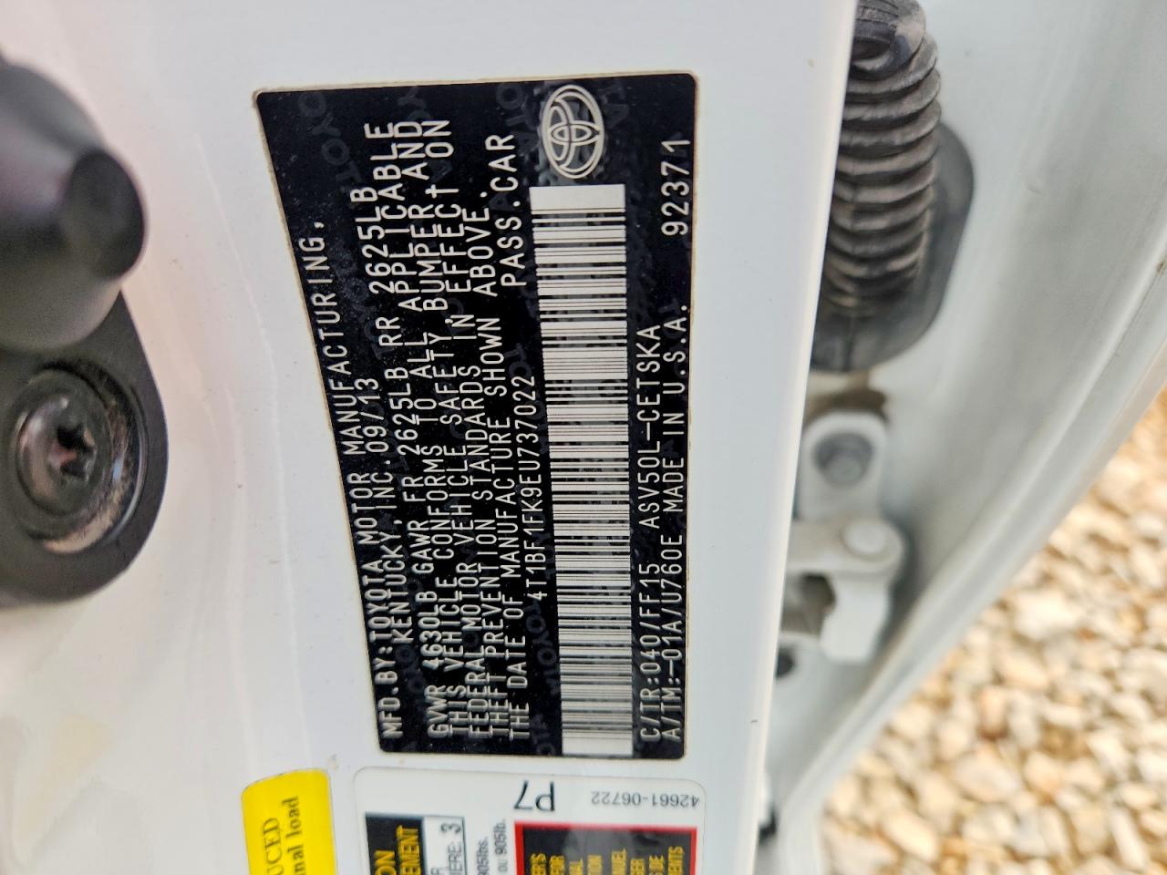 2014 TOYOTA CAMRY SE photo 34
