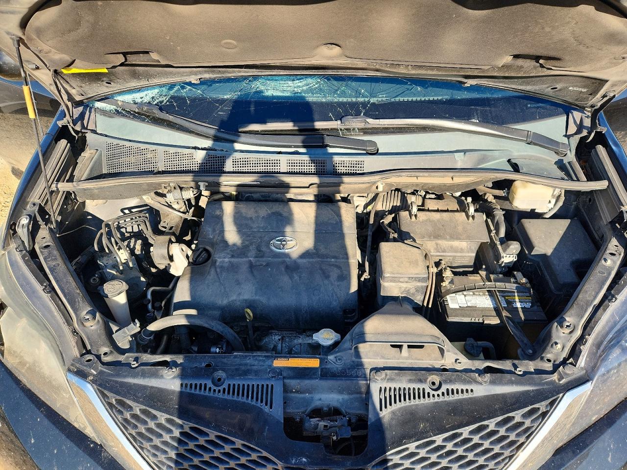 2013 TOYOTA SIENNA SPORT photo 12