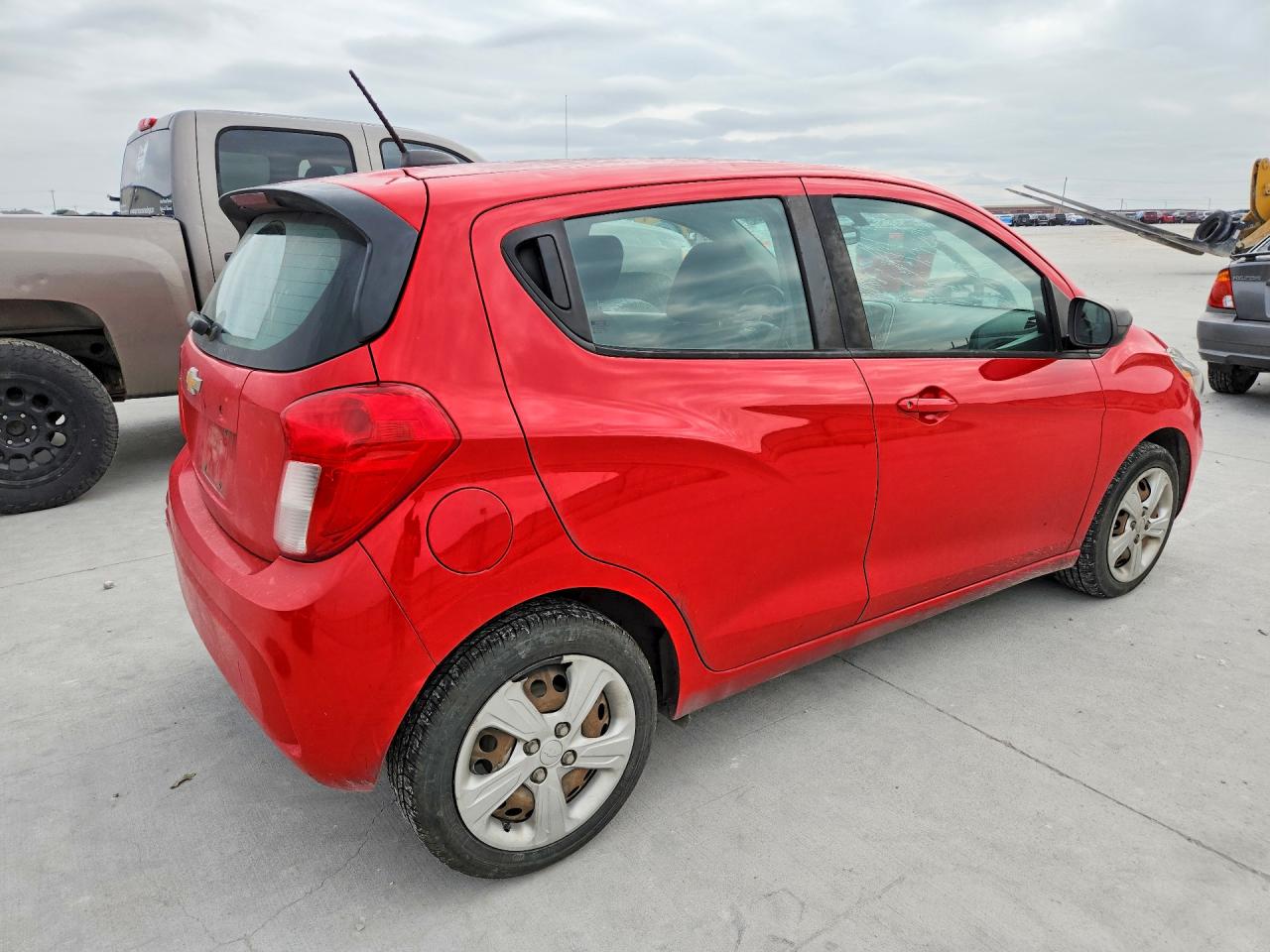 2019 CHEVROLET SPARK LS photo 5
