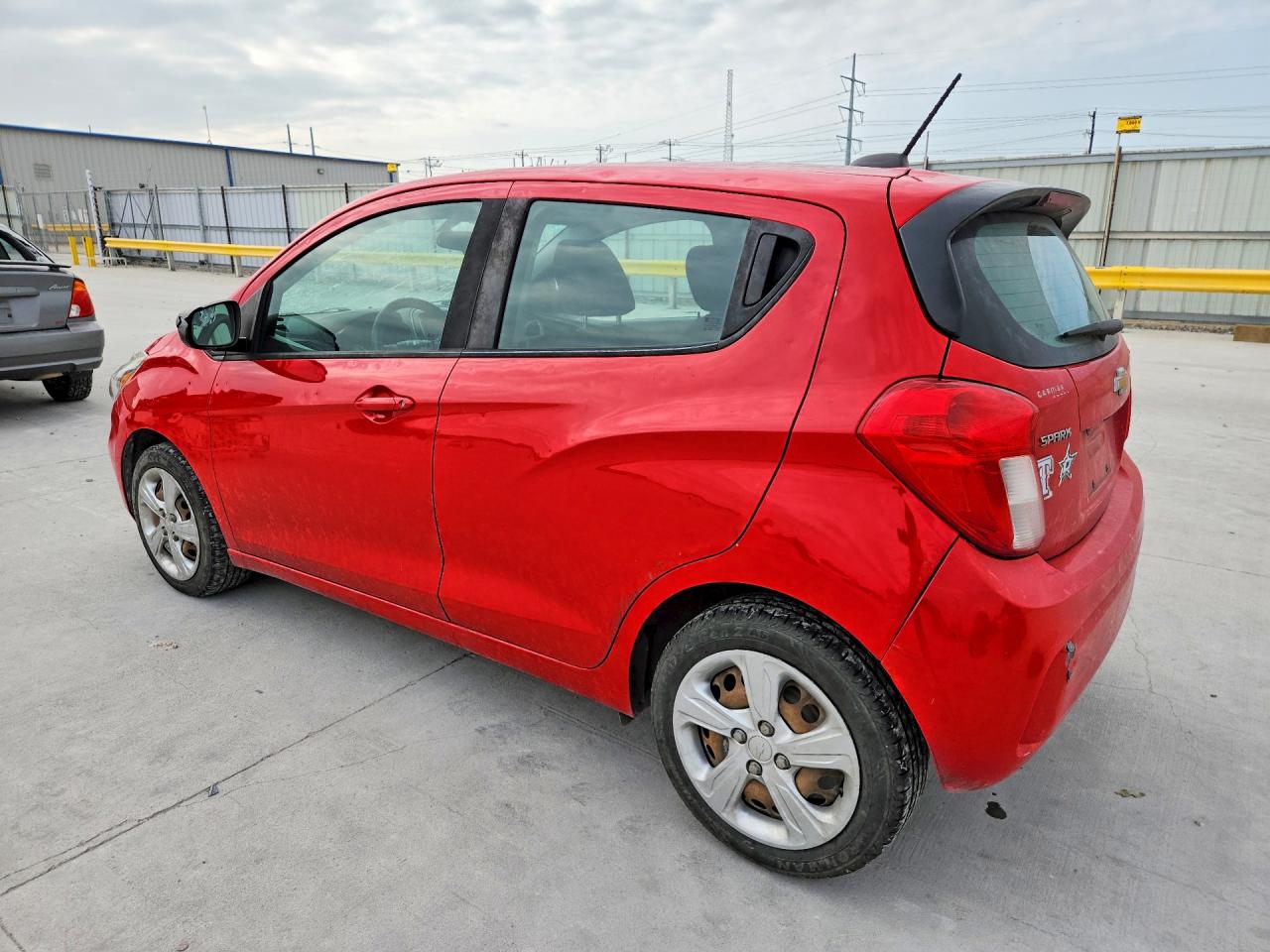 2019 CHEVROLET SPARK LS photo 3