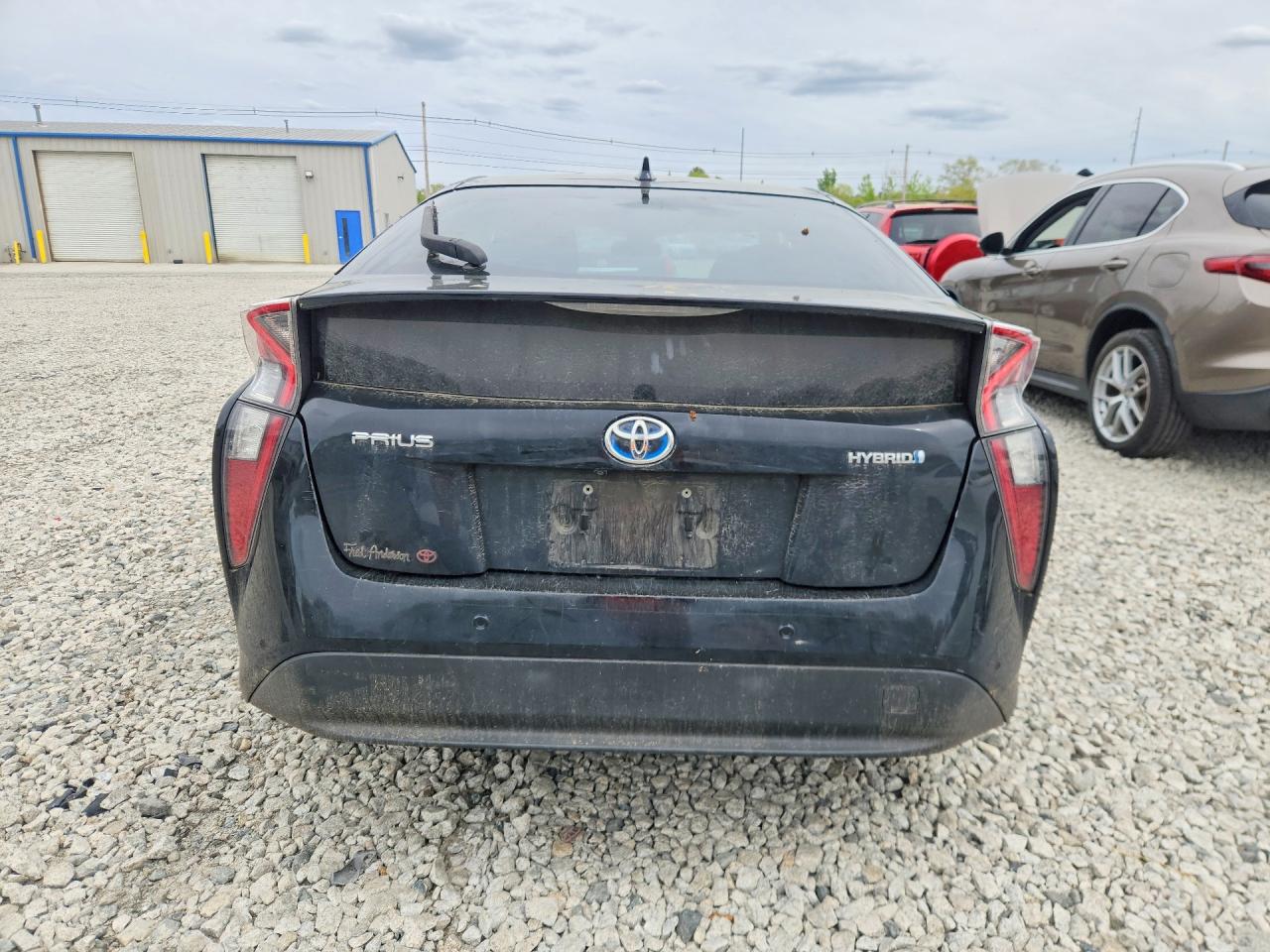 2018 TOYOTA PRIUS TWO photo 11