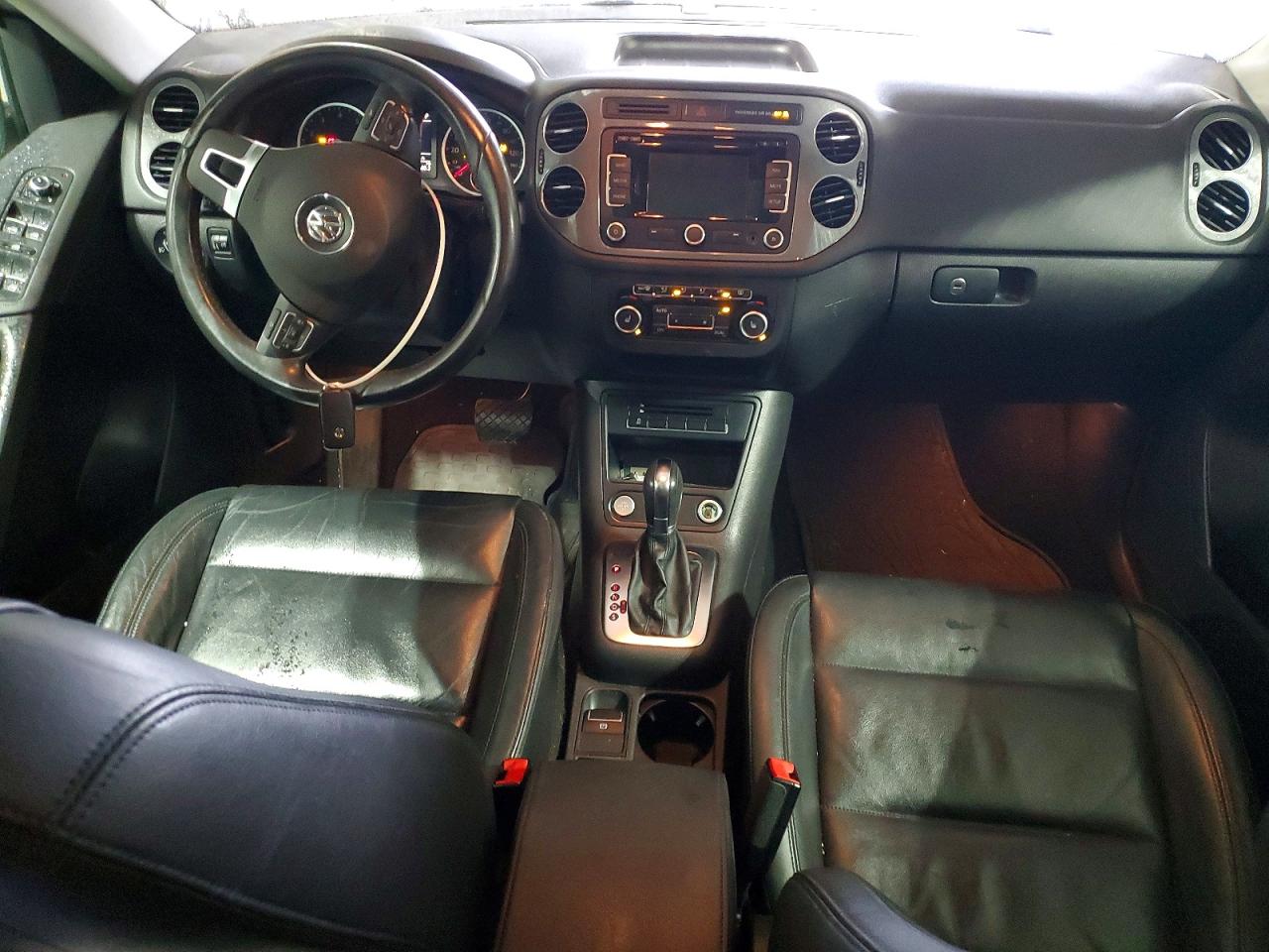 2012 VOLKSWAGEN TIGUAN S photo 8